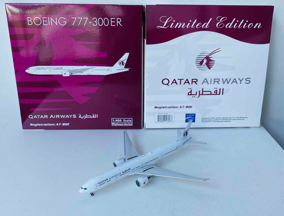 PH11748 Qatar Airways B777-300ER A7-BOC – Airplane Model SG