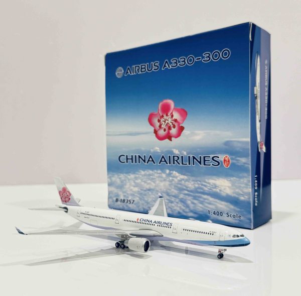 PH04294 China Airlines A330-300 B-18357 – Airplane Model SG
