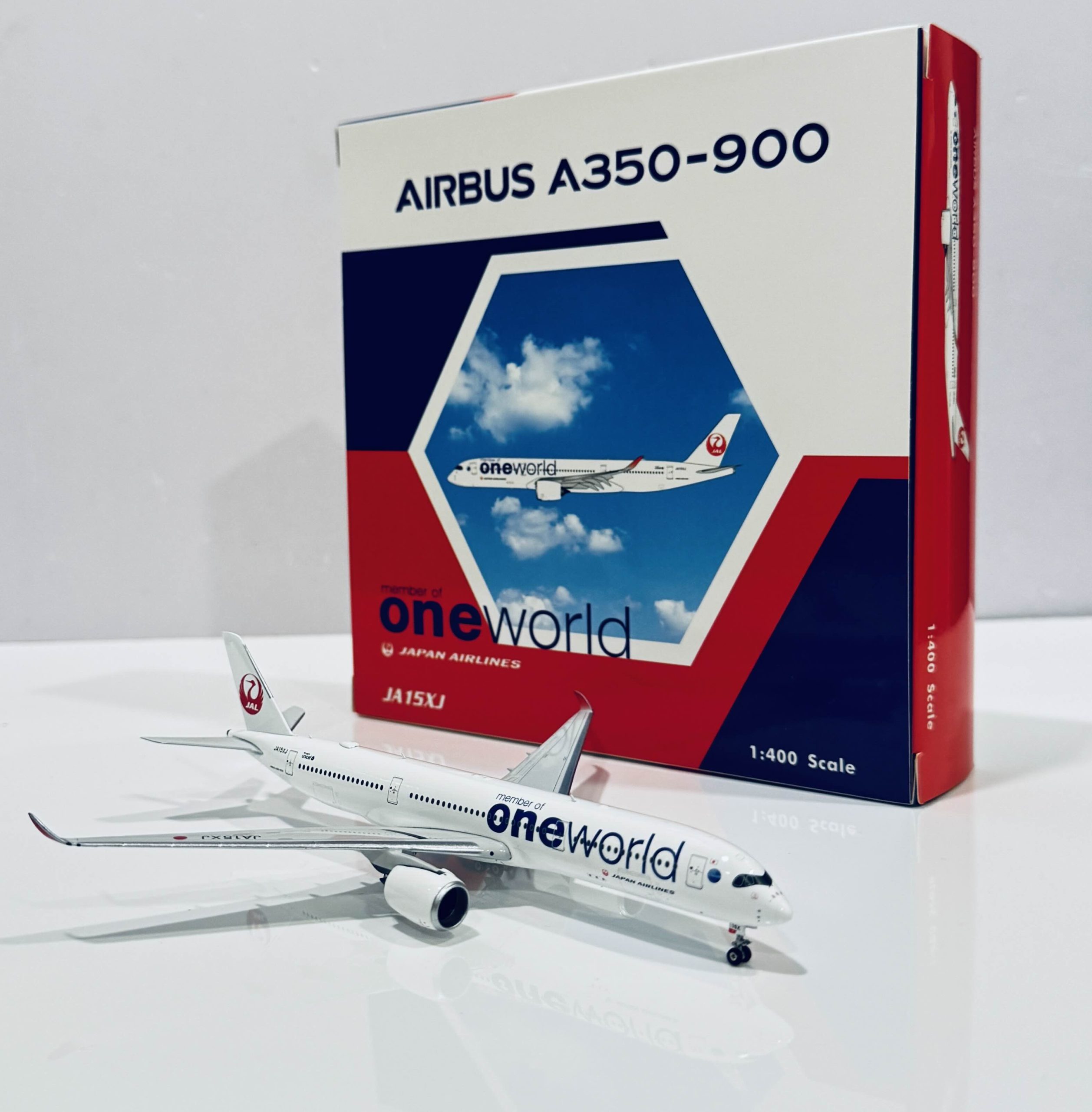 PH04456 Japan Airlines (JAL) A350-900 “oneworld” JA15XJ – Airplane