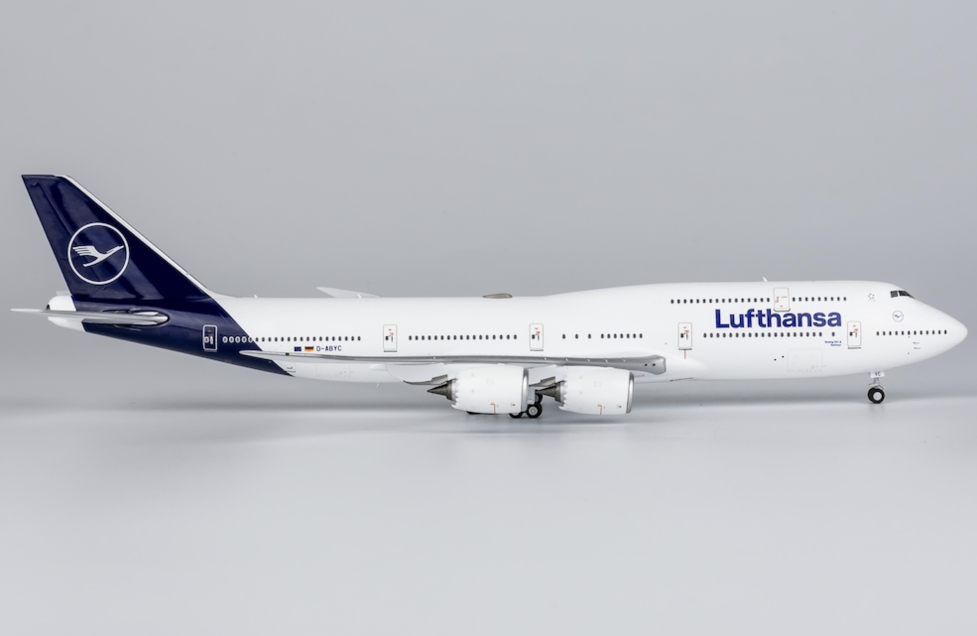 NG78028 Lufthansa B747-8 D-ABYC – Airplane Model SG