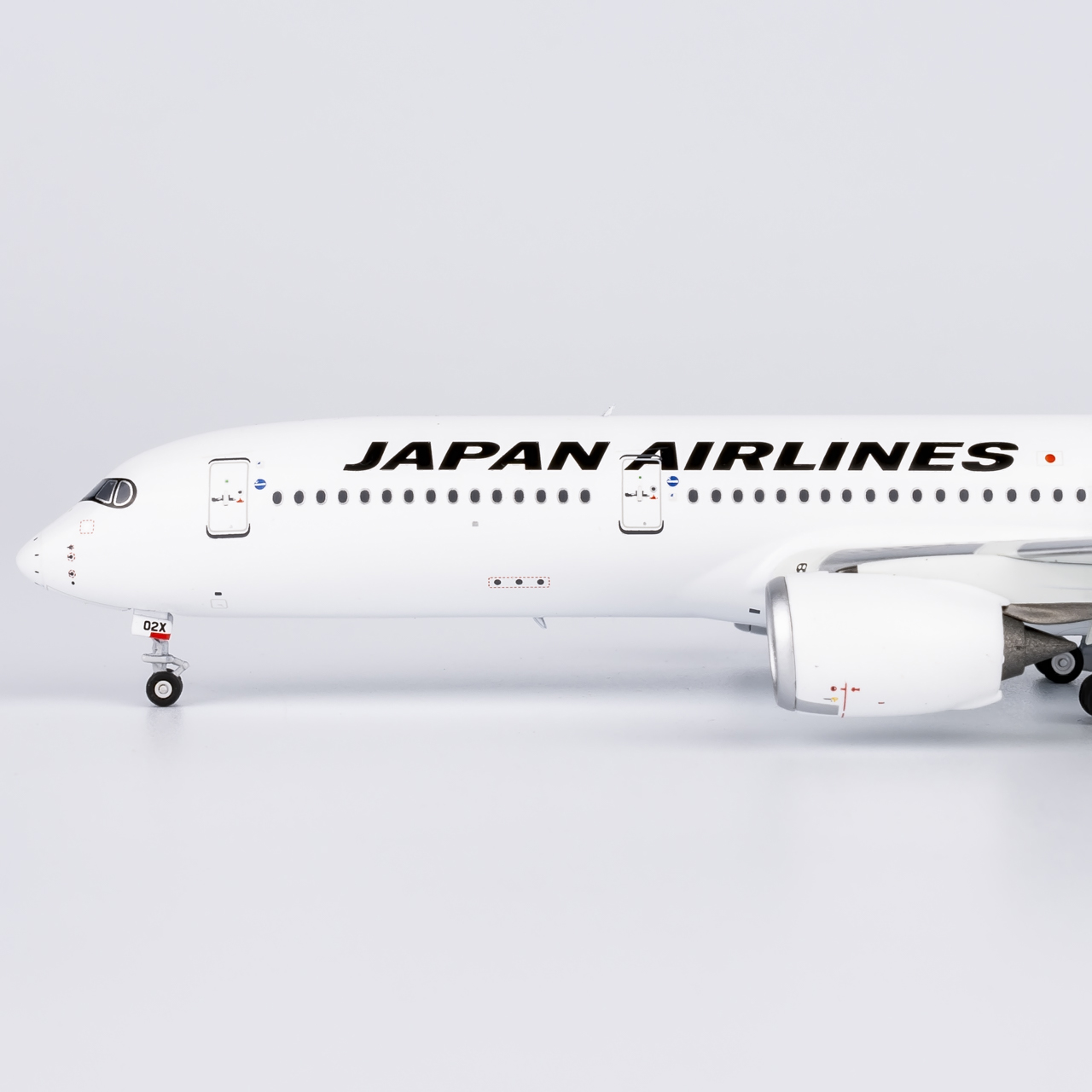 NG39096 Japan Airlines (JAL) A350-900 silver “AIRBUS A350” JA02XJ