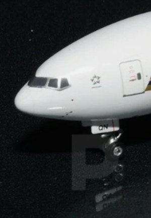 PH04417 B777-200ER 9V-SQN