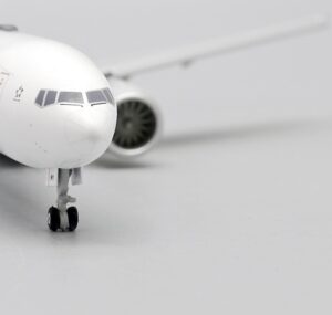 EW477W009A B777-300ER (Flaps Down)