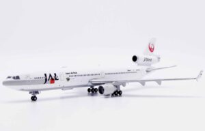 XX40373 Japan Airlines (JAL) MD-11 "J-Bird" JA8584